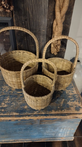 Primitive, 3 Nesting Vintage Baskets
