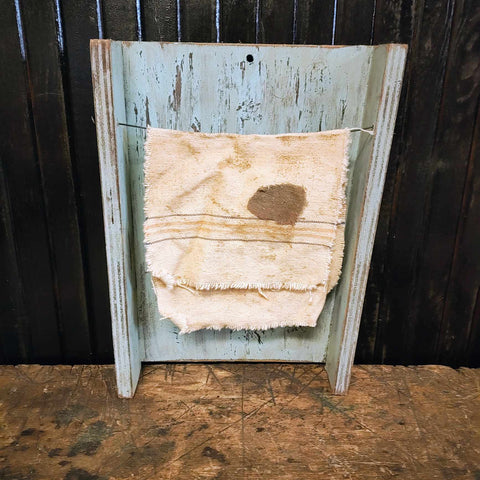 Primitive Make-Do Hanger