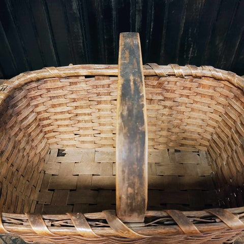Antique Split Oak Gathering Farmhouse Basket