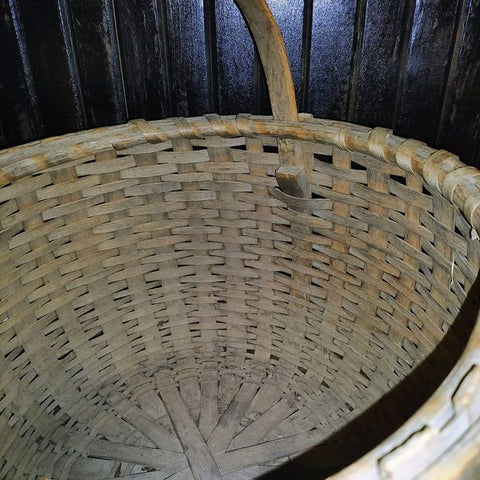 Beautiful Antique Split Basket