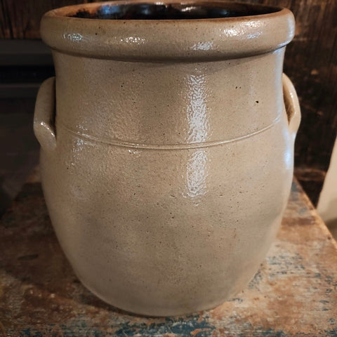 Primitive Crock