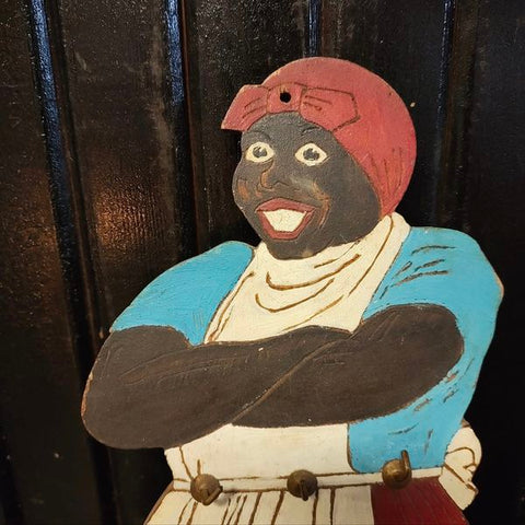 Vintage Black Americana Key Holder