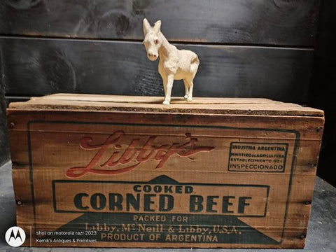 Vintage Corned Beef Wooden Box