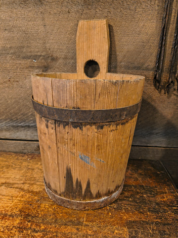 Antique Piggin