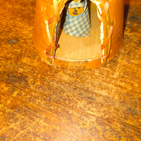Vintage Mid Century Canadiana Roadside Souvenir, Set 2 Birch Tipis & Pappoose Chief.