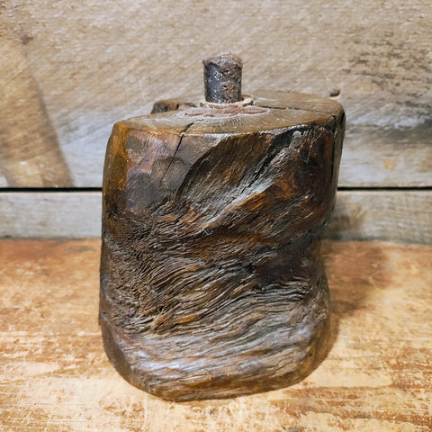 Primitive candle