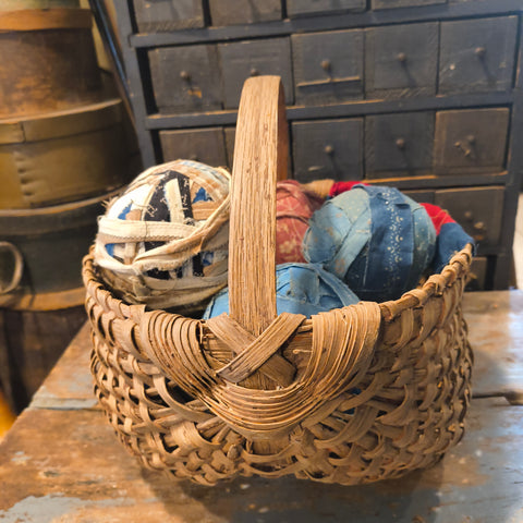Antique Primitive Oak Split Buttocks Basket