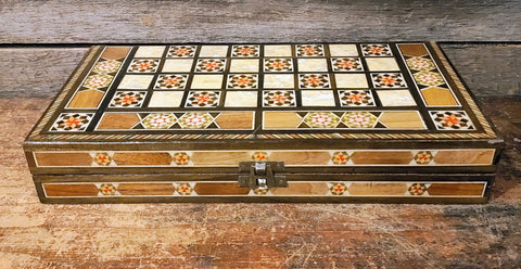 Backgammon and chest set