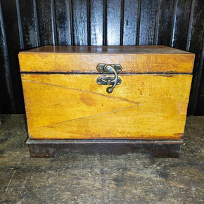 Vintage Flat Top Box