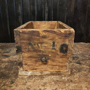 Primitive Box