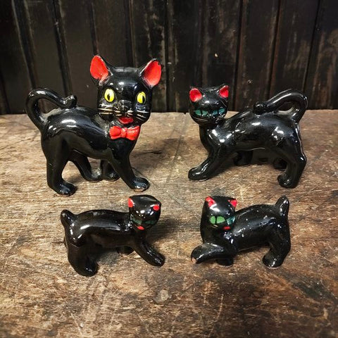Vintage, Small ceramic WALES Cat Figurines