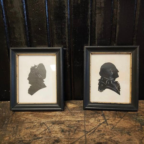 Antique silhouette pictures of George and Martha Washington