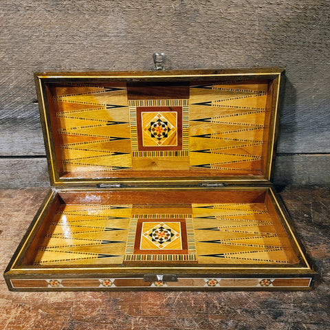 Backgammon and chest set