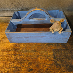 Primitive wooden tote