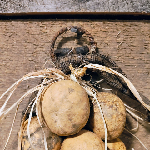 Primitive Gourd Hanging