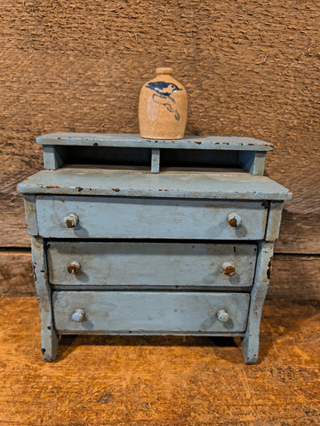 Primitive Salesmans Dresser