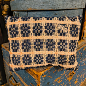 Primitive pillow Tuck