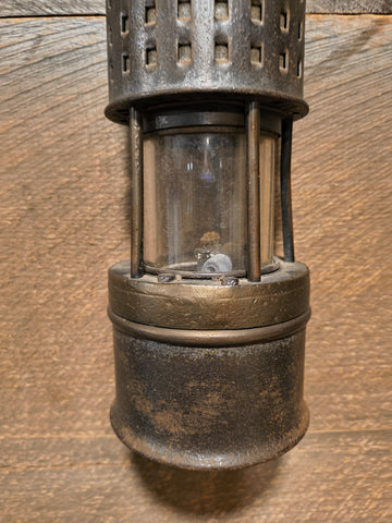 Safety Lamp For Detecting Methane (firedamp) In Mines.