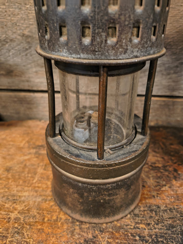Safety Lamp For Detecting Methane (firedamp) In Mines.