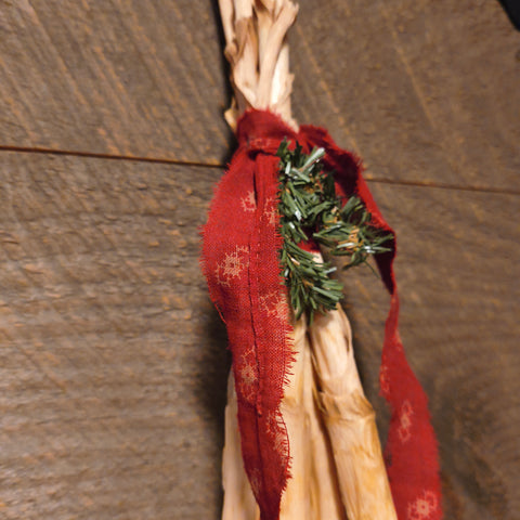 Primitive Dried Garlic Bunch