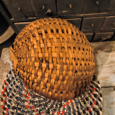 Antique Woven Splint Buttocks Egg Gathering Basket