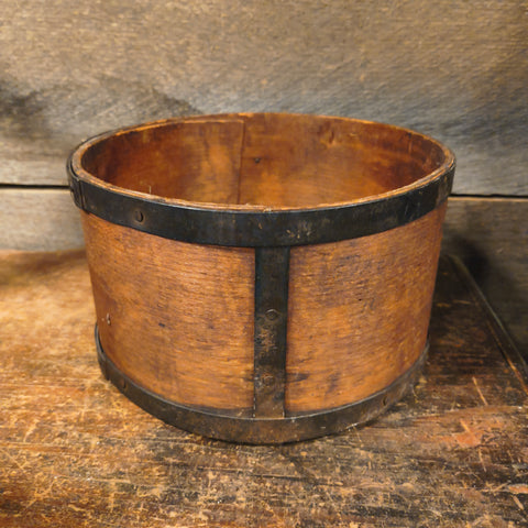 Antique bentwood Grain Measuring Bucket w/ Iron Banding