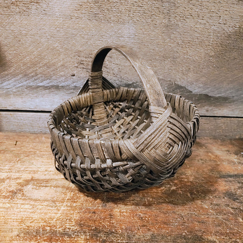 Primitive Butt Basket